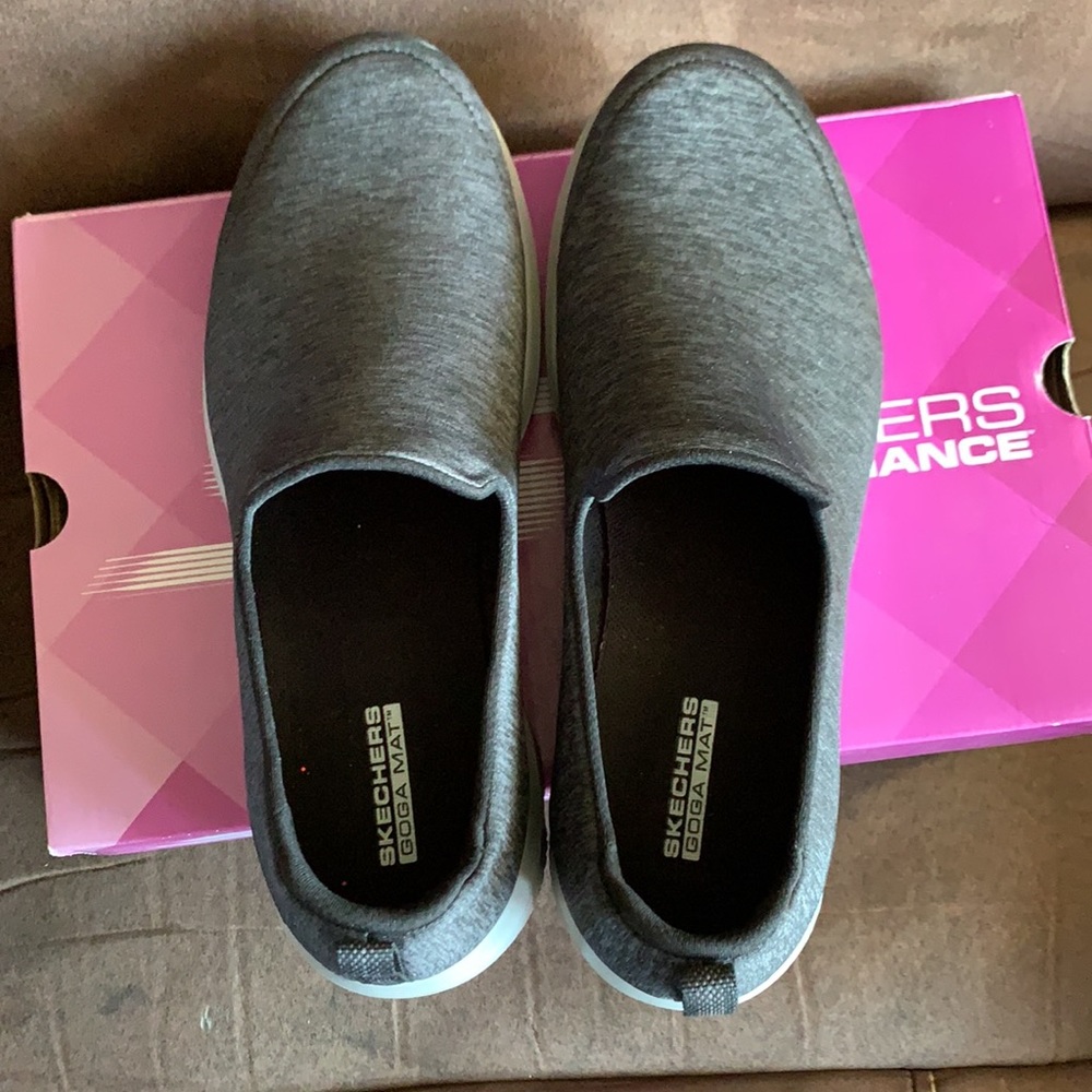 Skechers Go Walk Evolution